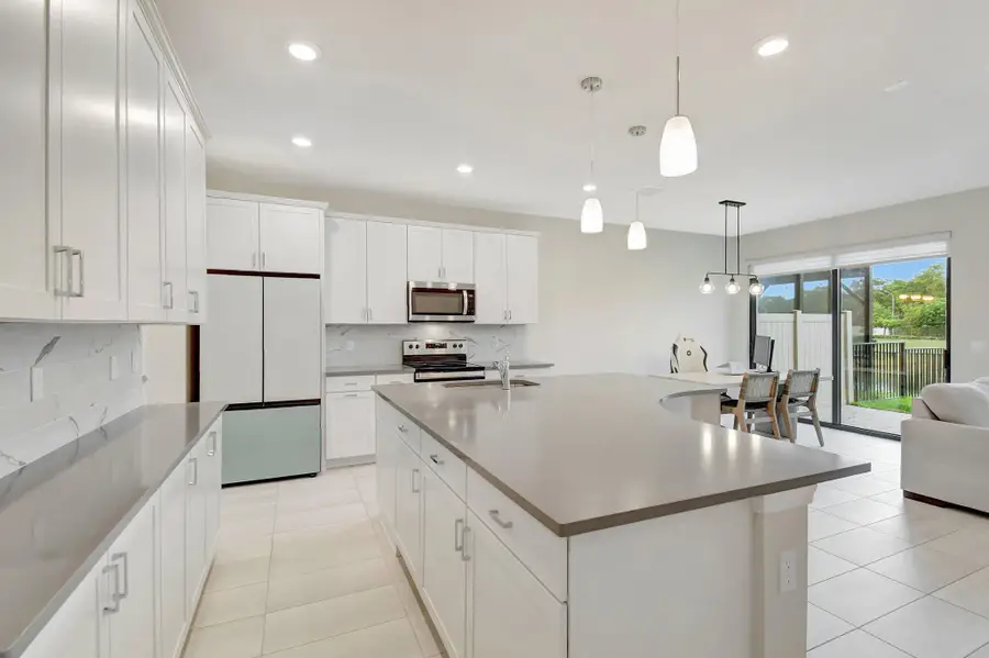 2138 S Appleton Cir Circle S, Oakland Park, FL 33309 - #3