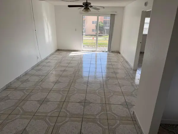 4101 NW 26th Street #260, Lauderhill, FL 33313