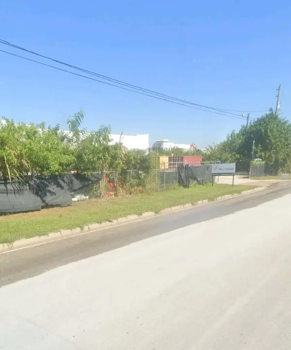 10831 NW 144th Street, Hialeah Gardens, FL 33018