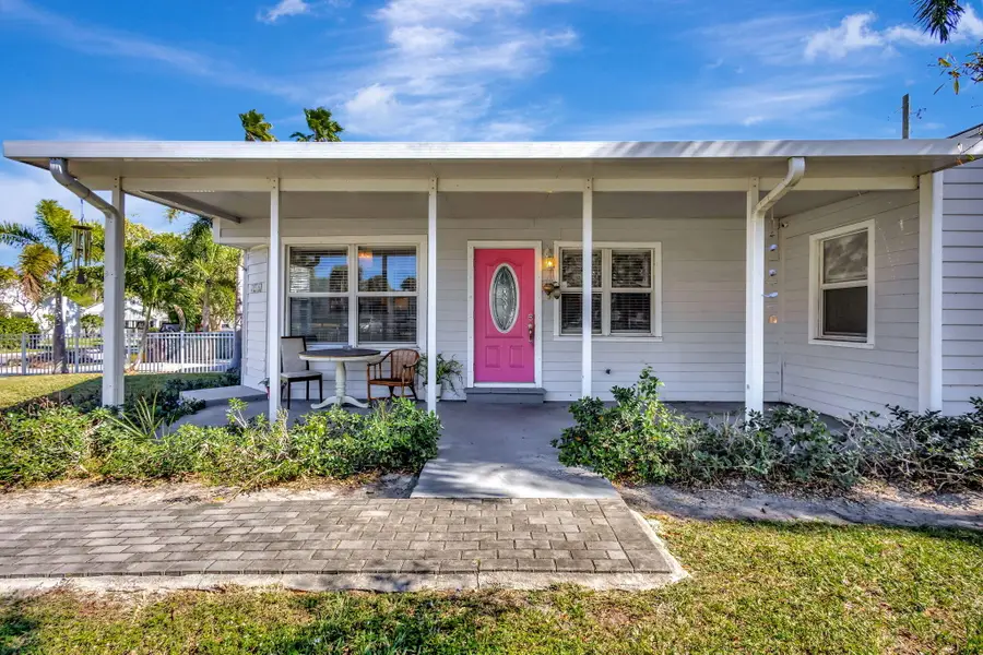 736 Rockland Drive, West Palm Beach, FL 33405 - #2