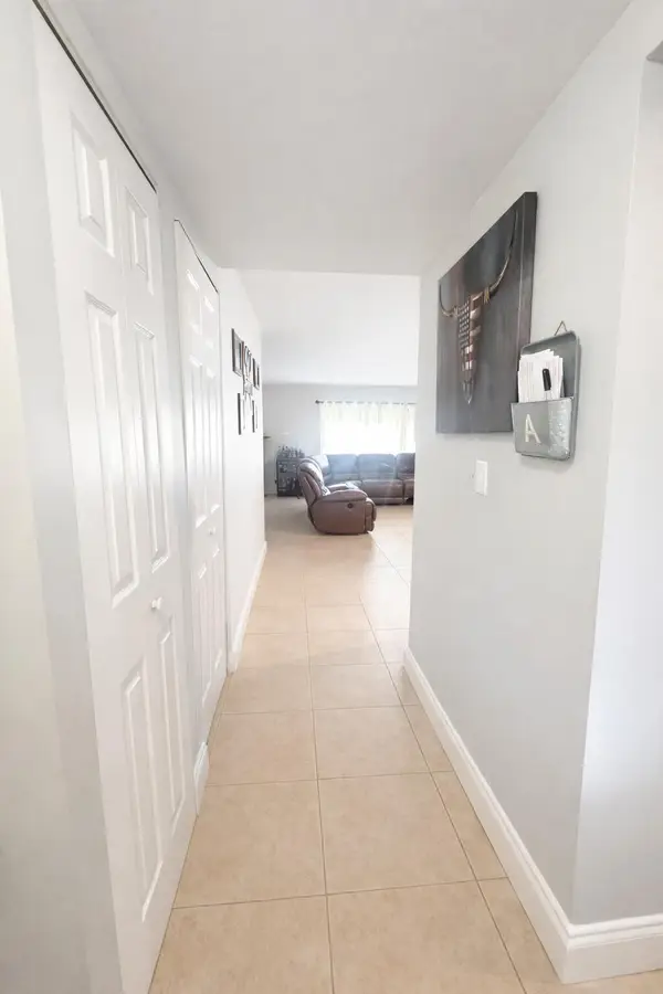 4052 N Pine Island Road, Sunrise, FL 33351