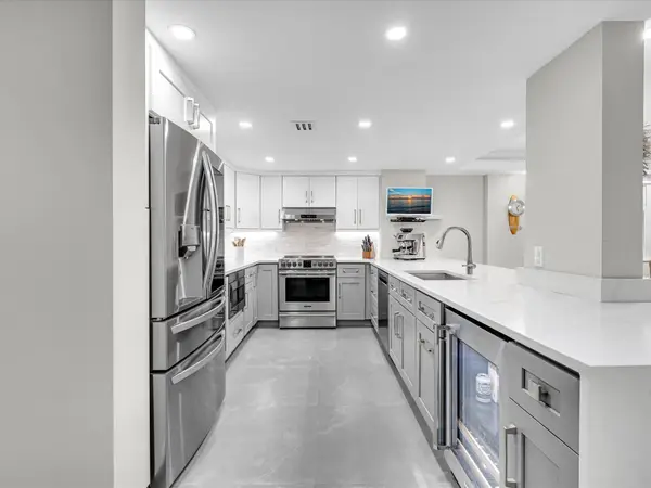 1150 Hillsboro Mile #302, Hillsboro Beach, FL 33062