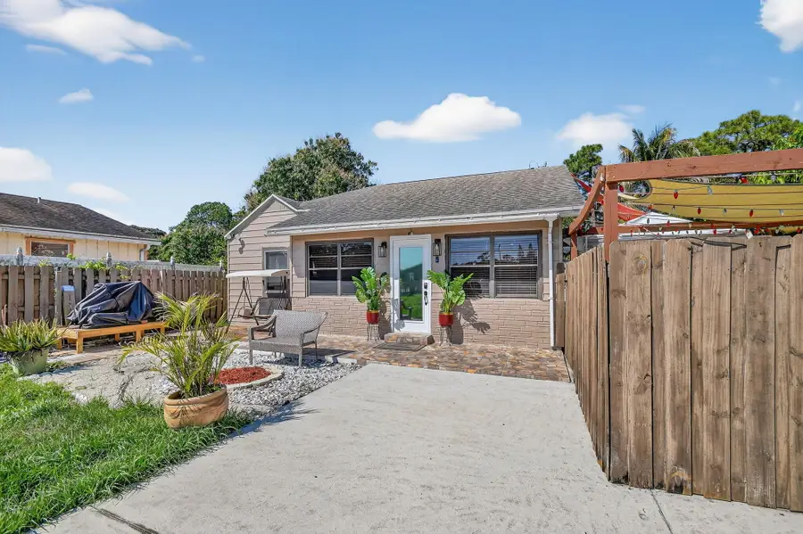 425 Broward Avenue, Greenacres, FL 33463 - #3