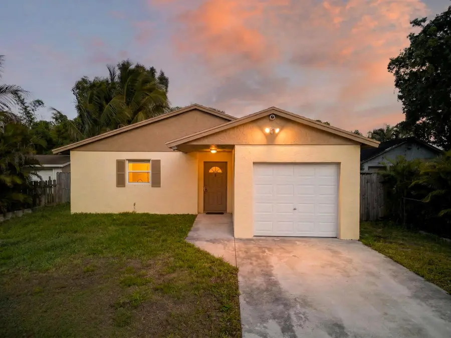 328 Jennings Avenue, Greenacres, FL 33463 - #2