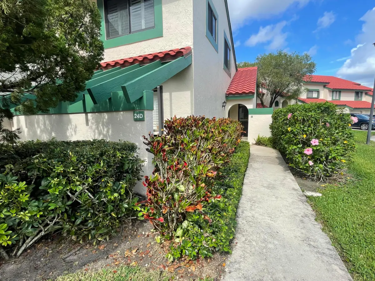 24 Lexington Lane W #D 24, Palm Beach Gardens, FL 33418 - #1