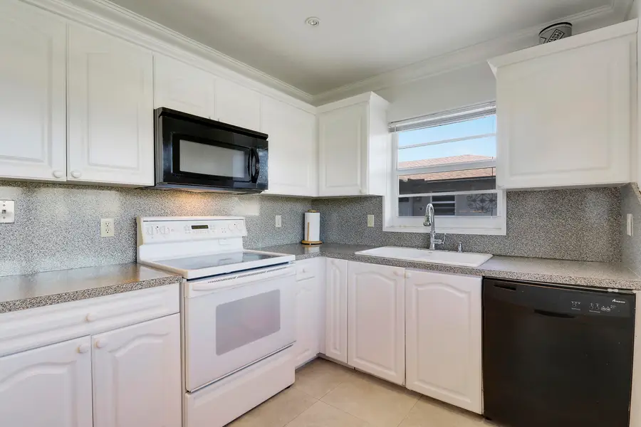 129 Mockingbird Lane, Delray Beach, FL 33445 - #3