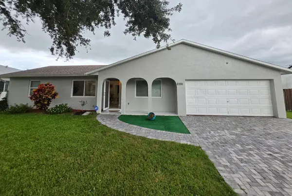 2281 SE Belvedere Street, Port St Lucie, FL 34984