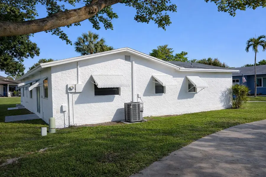 2613 SW Natura Avenue, Deerfield Beach, FL 33441 - #2