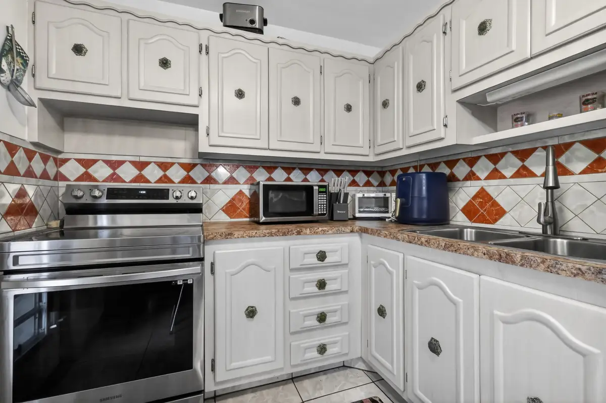 3990 NW 42nd Avenue #Apt 304, Lauderdale Lakes, FL 33319 - #1