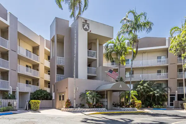 7552 Trent Drive #301, Tamarac, FL 33321