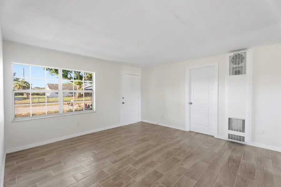 303 Essex Drive, Fort Pierce, FL 34946 - #2