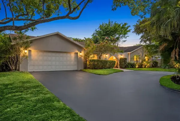 8730 Lake Dasha Terrace, Plantation, FL 33324