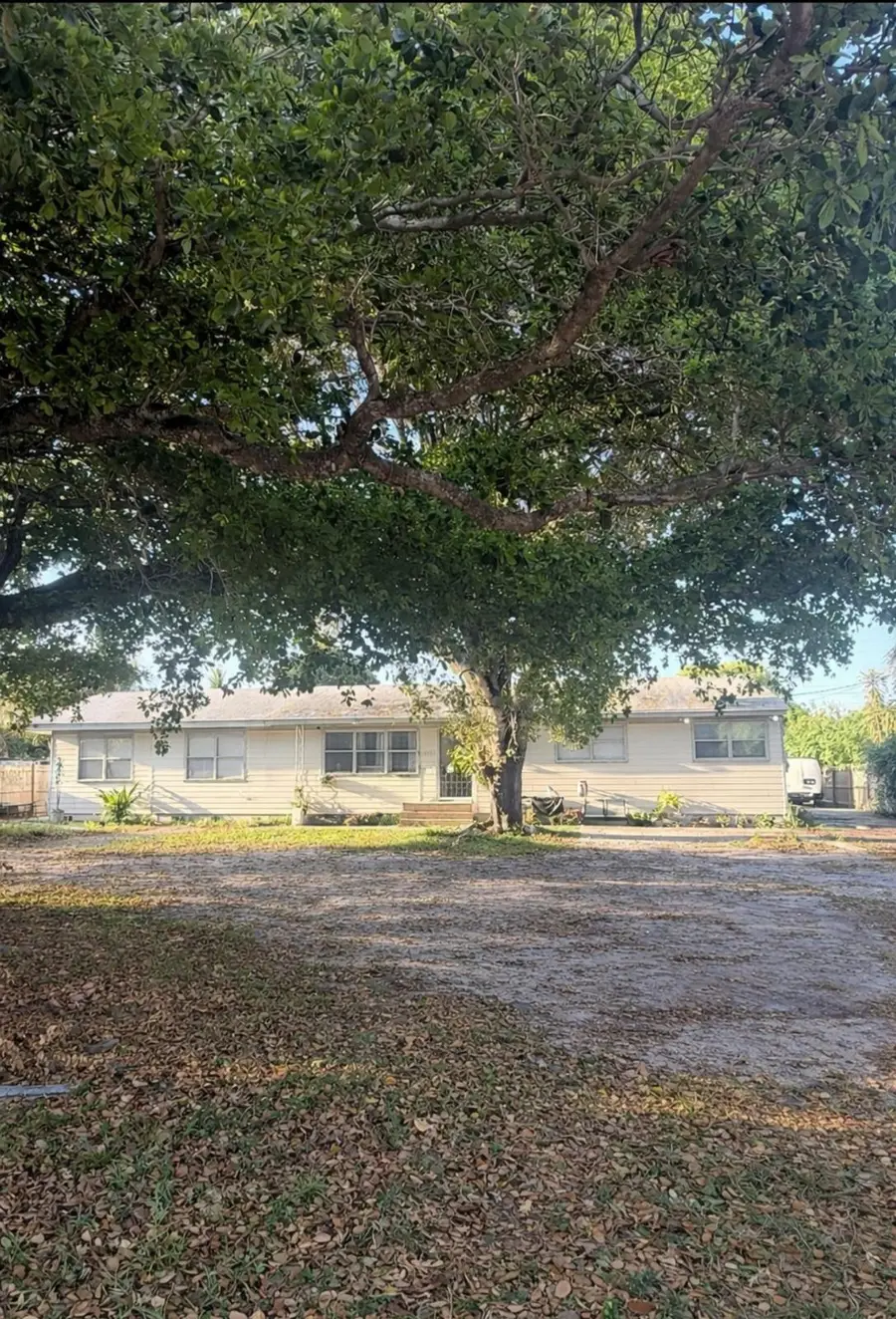 4649 Sunset Lane, West Palm Beach, FL 33415 - #2