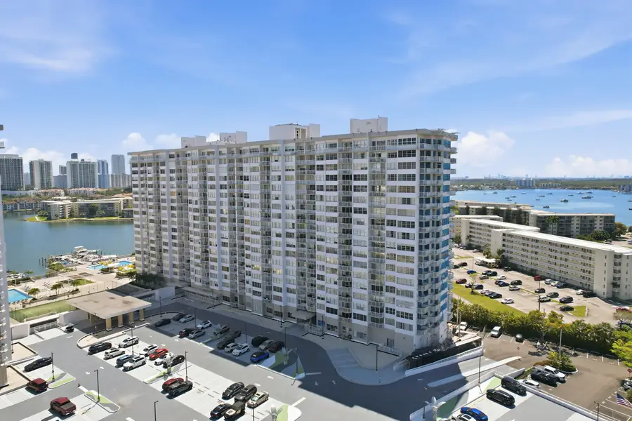 18011 Biscayne Boulevard #1502, Aventura, FL 33160 - #2
