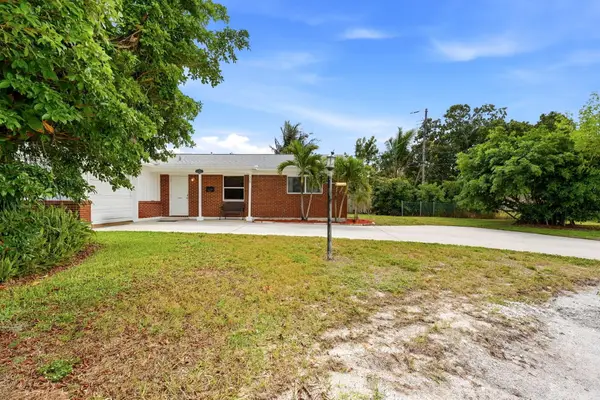 1509 W Road, West Palm Beach, FL 33403
