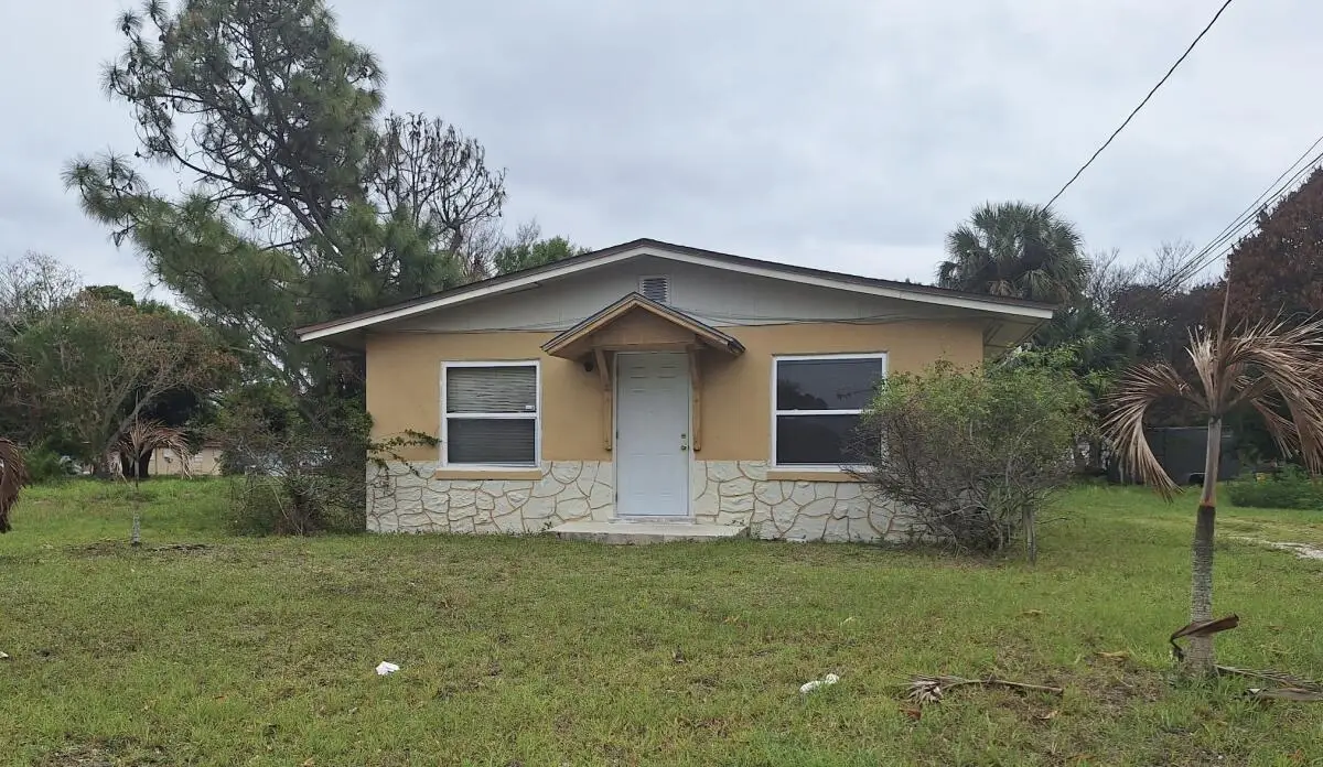 610 N 21st Street, Fort Pierce, FL 34950 - #1