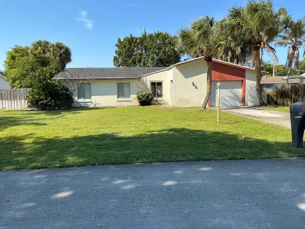 3039 Indian Trail, Lake Worth, FL 33462