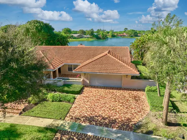 7691 Estrella Circle, Boca Raton, FL 33433