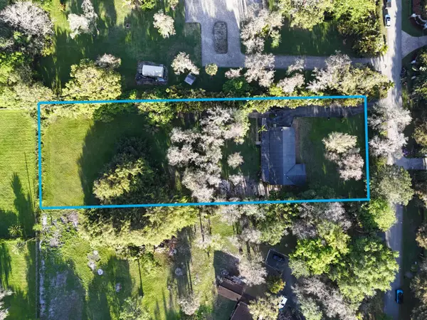 9003 NW 70th Court, Parkland, FL 33067