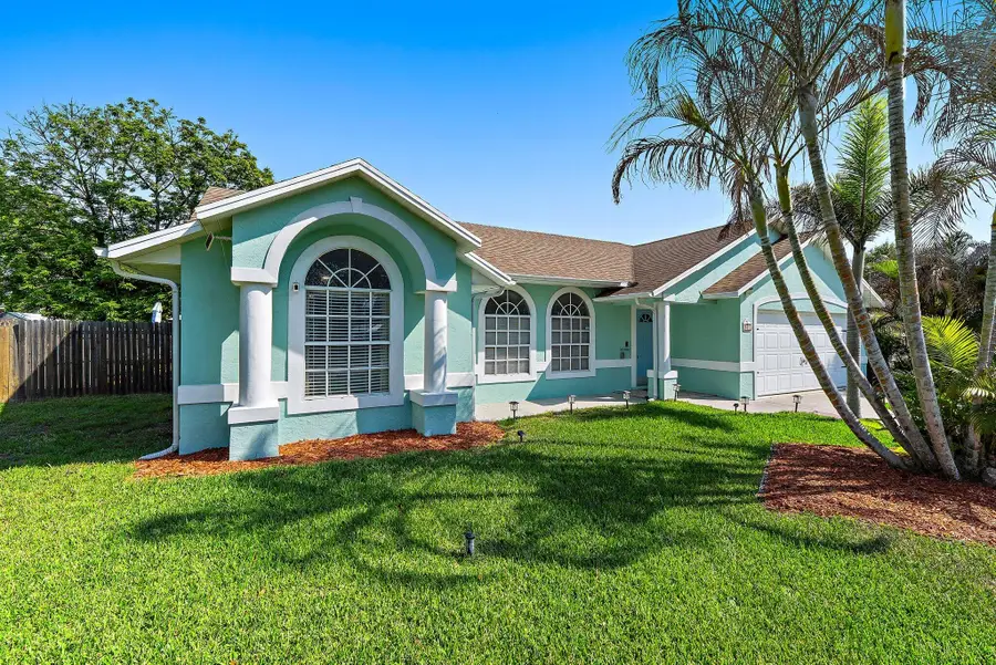 921 NE Zebrina Senda, Jensen Beach, FL 34957 - #3