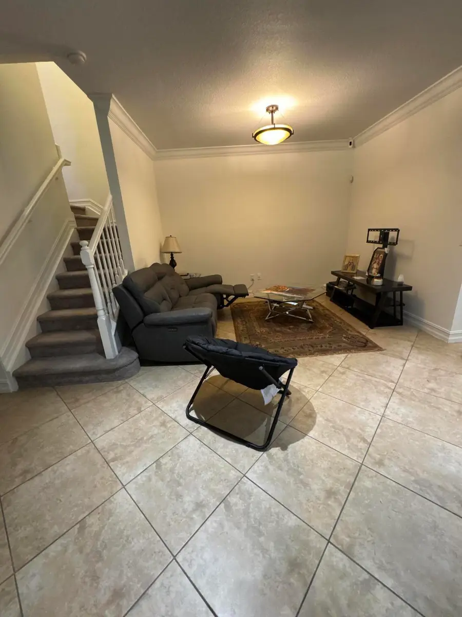 127 W Riverwalk Cir W, Plantation, FL 33325 - #3