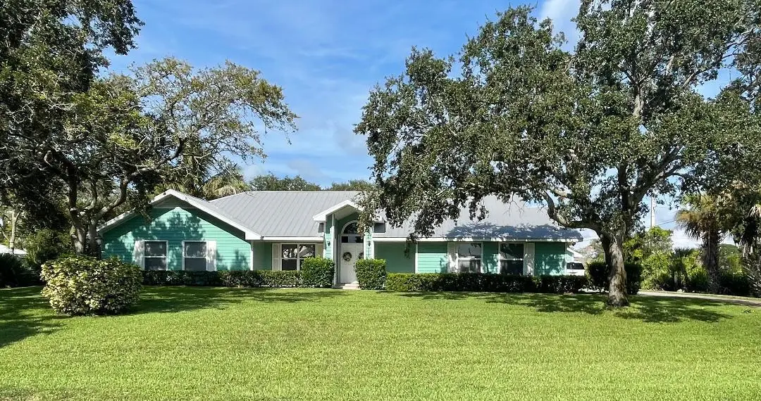 717 W Fischer Circle, Sebastian, FL 32958 - #1