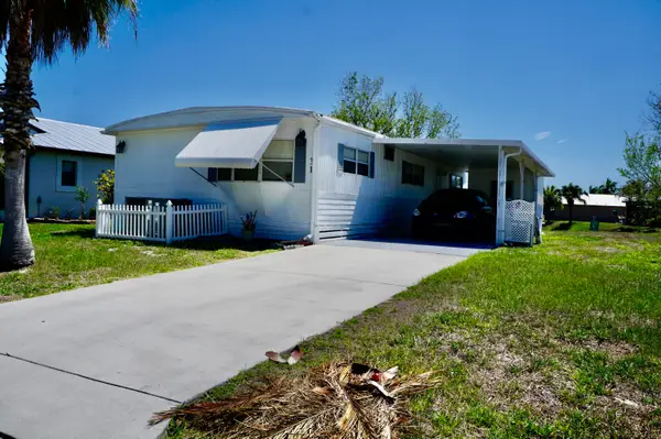 31 Mediterranean Boulevard N, Port St Lucie, FL 34952