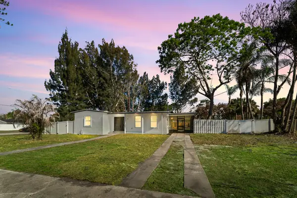 188 SE Naranja Avenue, Port St Lucie, FL 34983