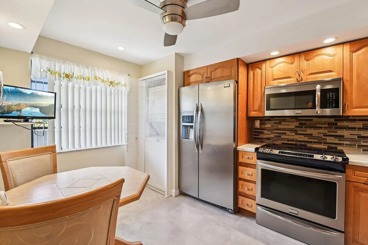 1101 Colony Point Circle #404, Pembroke Pines, FL 33026 - #1