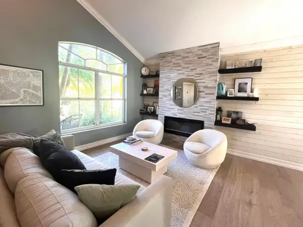 14594 Via Tivoli Court, Davie, FL 33325