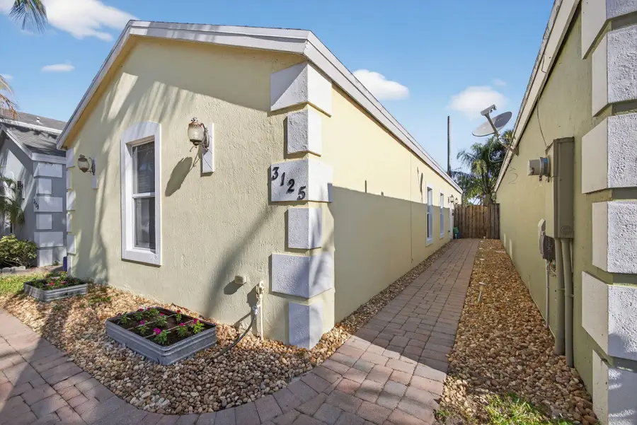 3125 Shelby Way, Palm Springs, FL 33461 - #2