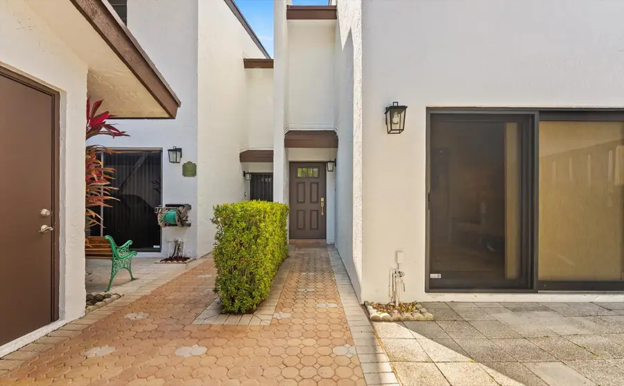 1301 N Riverside Drive #10, Pompano Beach, FL 33062 - #3