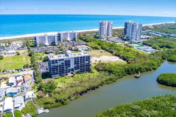 5059 N Hwy A1a #401, Fort Pierce, FL 34949