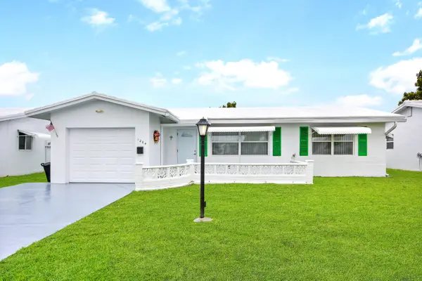 1204 SW 24th Street, Boynton Beach, FL 33426