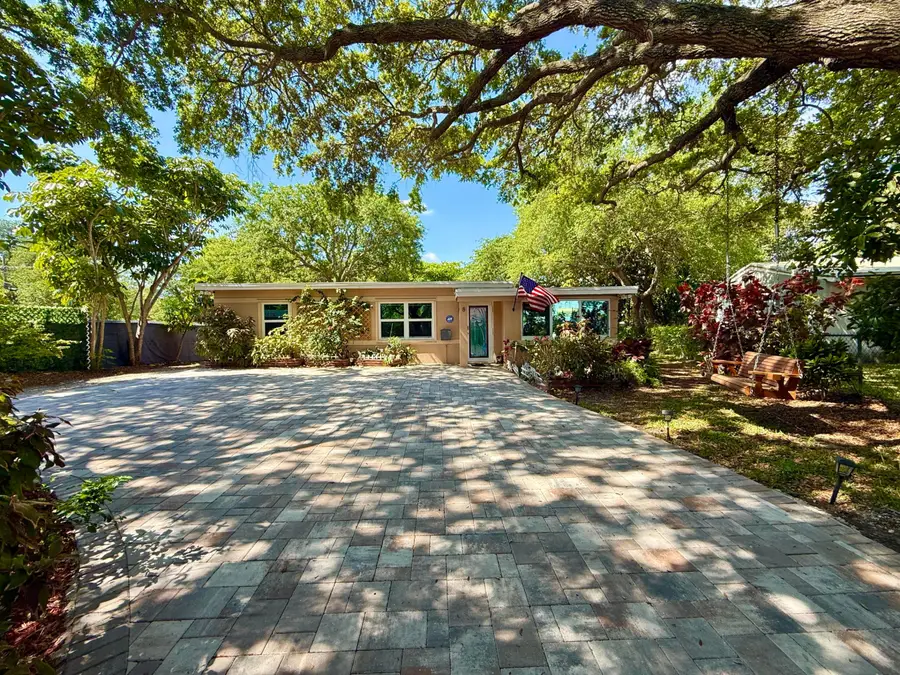 8 Edmund Road, West Park, FL 33023 - #3