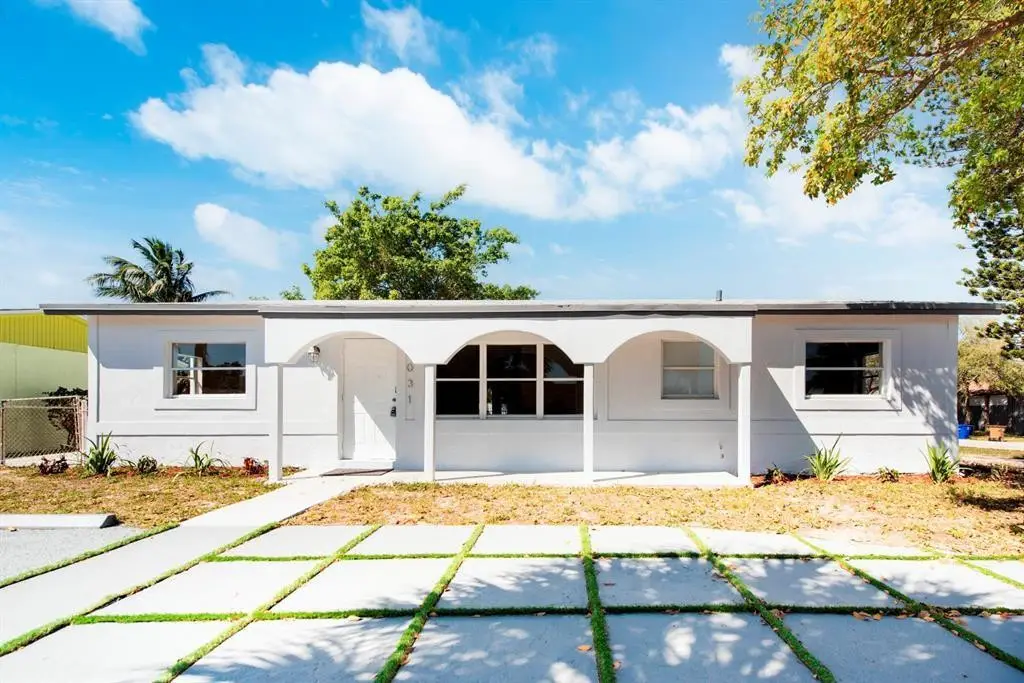 1031 SW 6th Way, Deerfield Beach, FL 33441 - #1