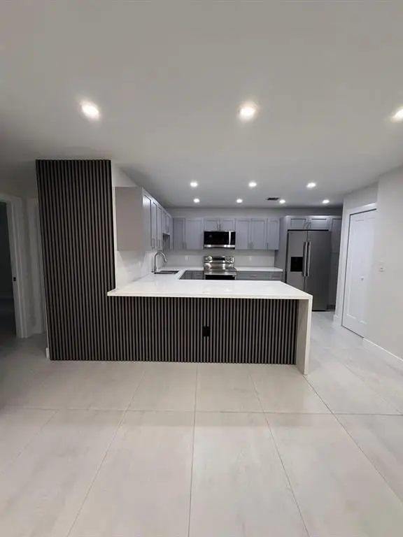 6720 Park Street, Hollywood, FL 33024 - #2