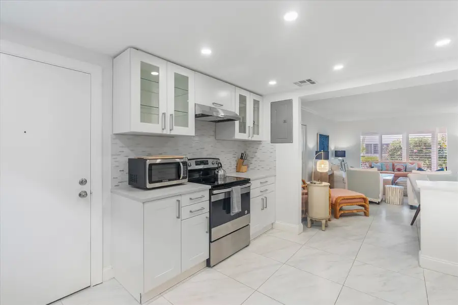 1015 Ingraham Avenue #9, Delray Beach, FL 33483 - #2