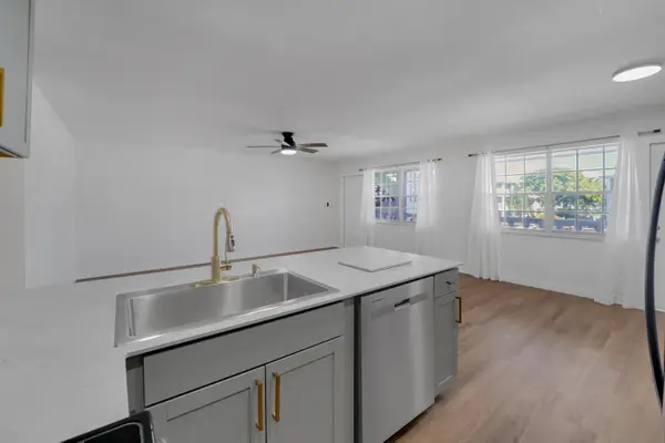 5203 NE 24th Terrace #B207, Fort Lauderdale, FL 33308