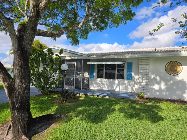 1050 NW 90th Way, Plantation, FL 33322