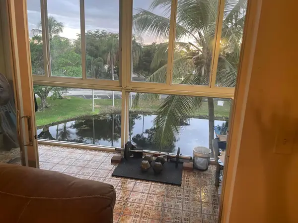 1101 NW 58th Terrace #404, Sunrise, FL 33313