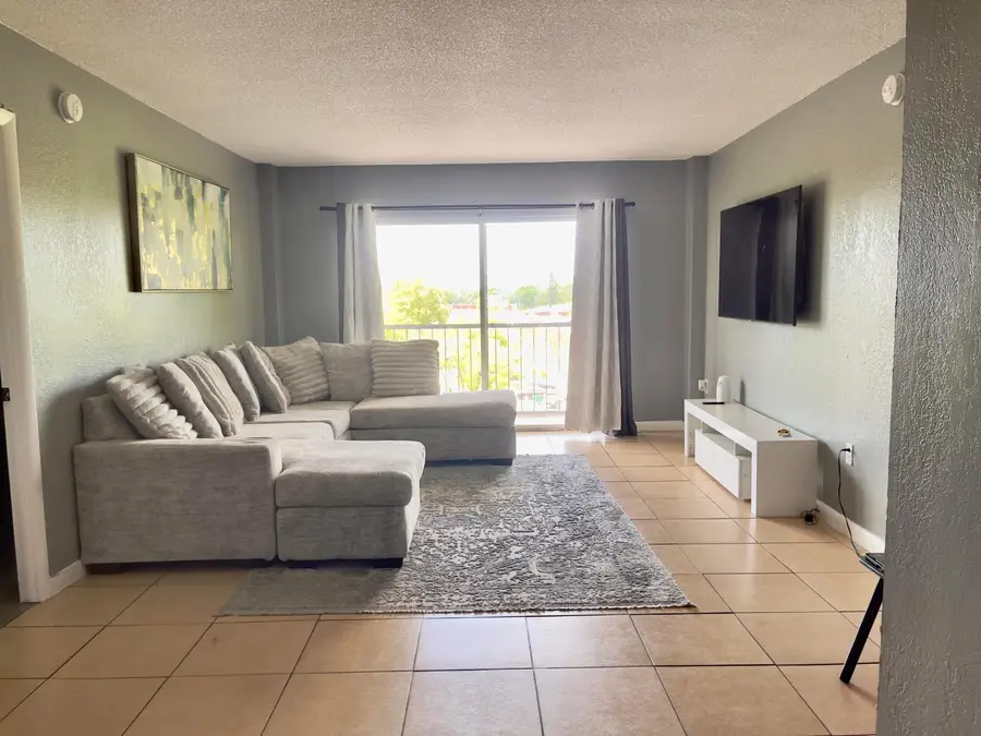 4172 Inverrary Drive #507, Lauderhill, FL 33319 - #2