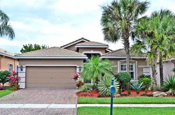 8647 Via Avellino, Lake Worth, FL 33467
