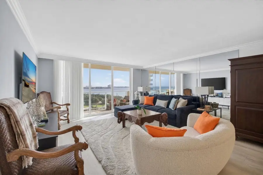 5440 N Ocean Drive, Riviera Beach, FL 33404 - #2