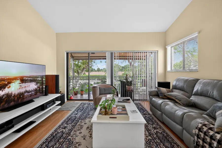 4 Va De Casas Sur #202, Boynton Beach, FL 33426 - #3