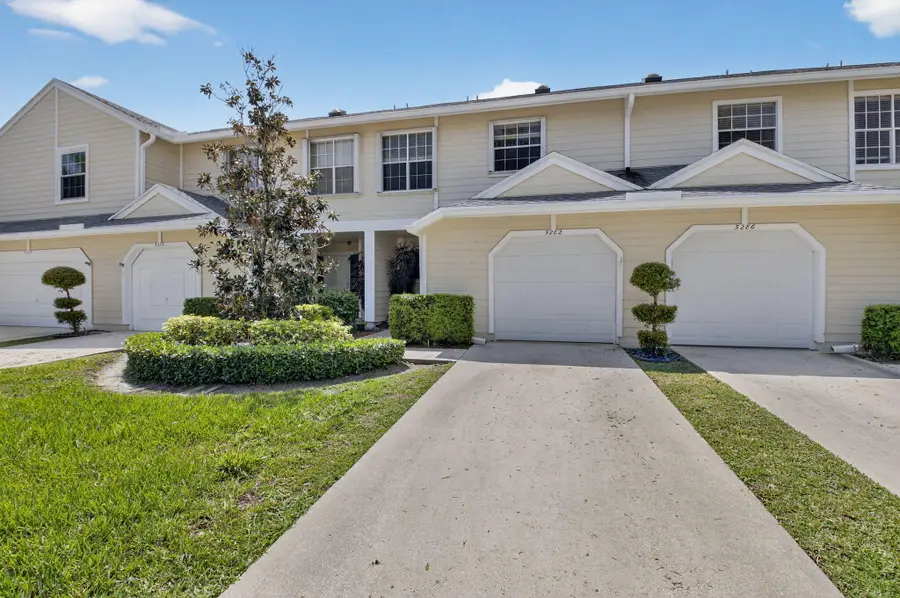 5282 Sapphire Valley, Boca Raton, FL 33486 - #3