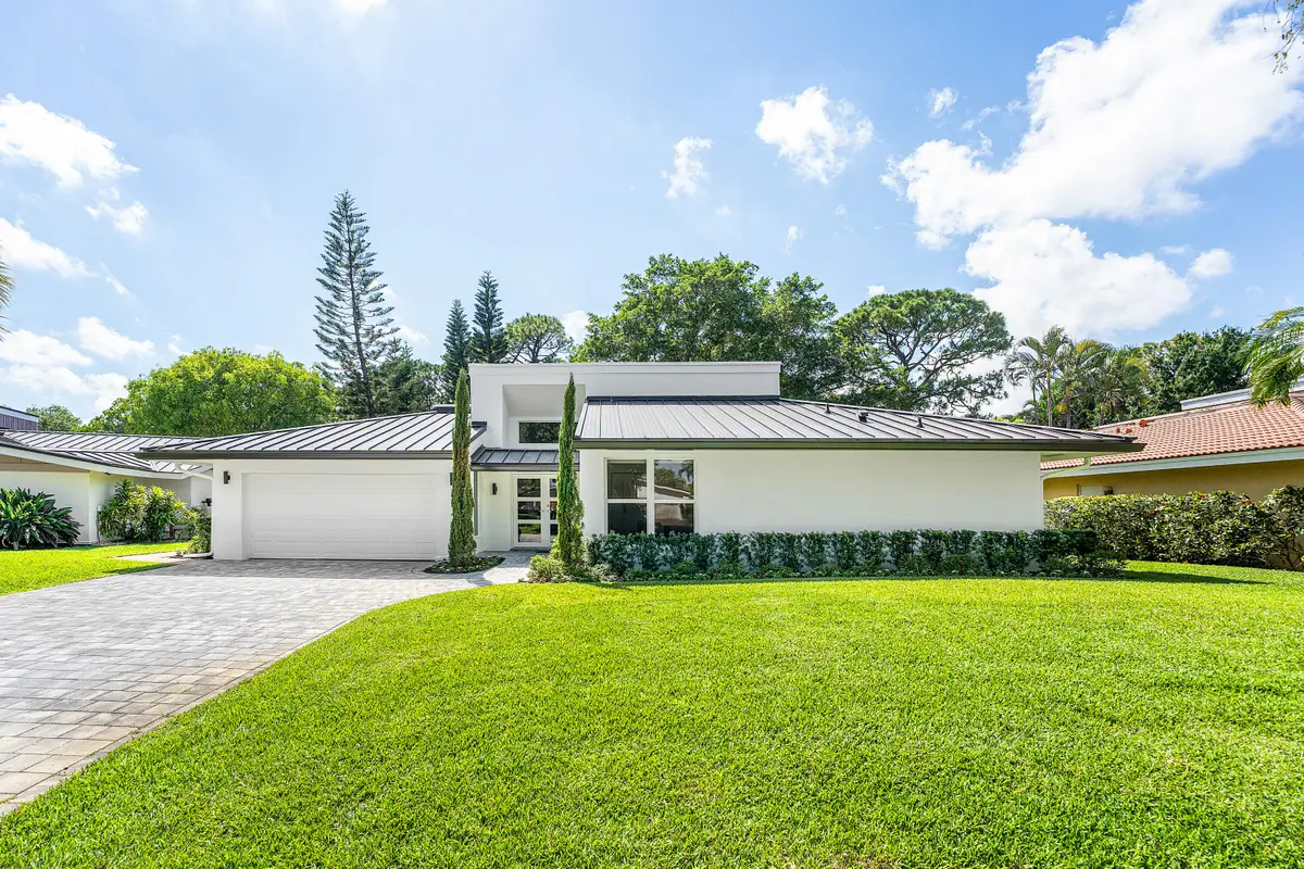 654 W Lakewoode Circle, Delray Beach, FL 33445 - #1