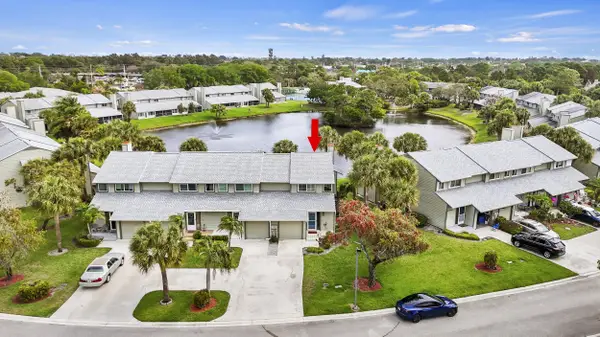 3266 NE Holly Creek Drive, Jensen Beach, FL 34957