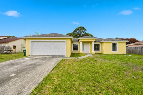 1566 SE Sutton Street, Port St Lucie, FL 34983