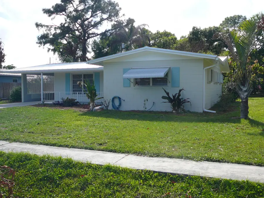 2921 Sherwood Lane, Fort Pierce, FL 34982 - #3